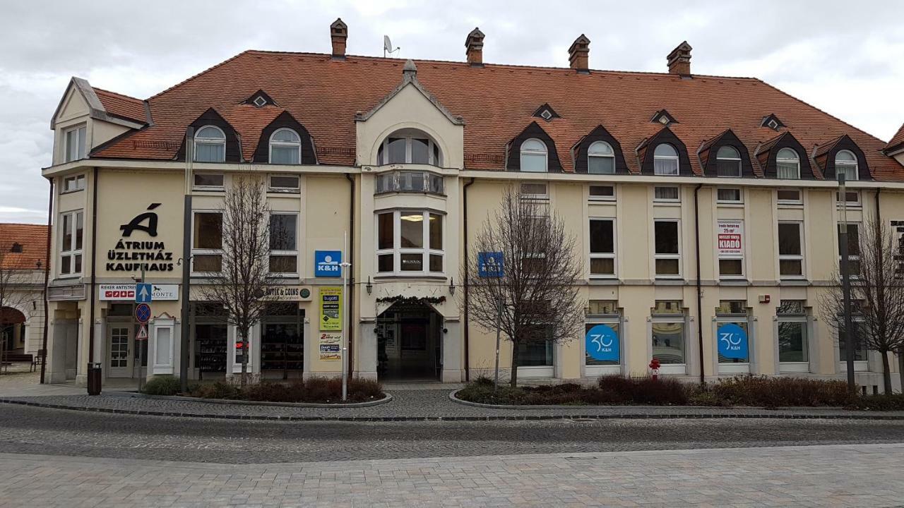 Basement Atrium Apartman Apartment Keszthely Exterior photo